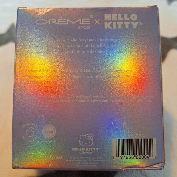 NEW LIMITED EDITION The Creme Shop HELLO KITTY Bath Bomb 3D Fizzy Sugar Berry - Picture 2 of 7
